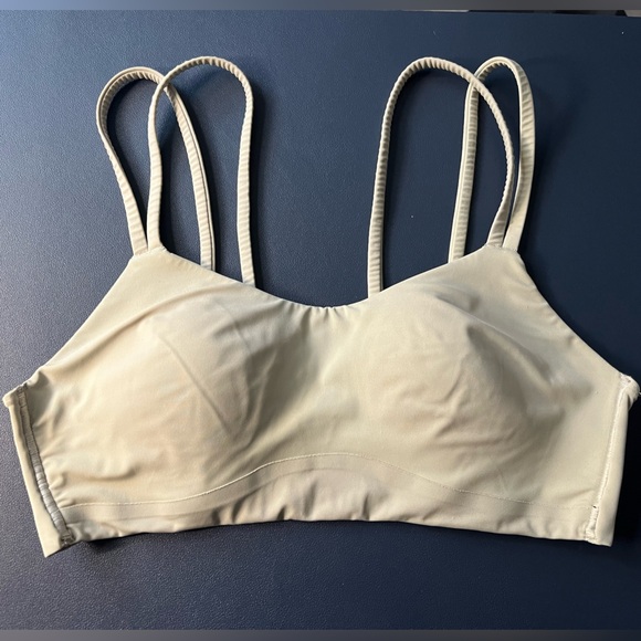 Like a Cloud Bra *light support B/C cup - Picture 1 of 2